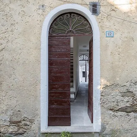 Levoasi 3 - Lake&mountain View Escape * Levo