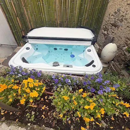 Daire Levoasi 3 - Garden, Jacuzzi And Sauna Escape *
